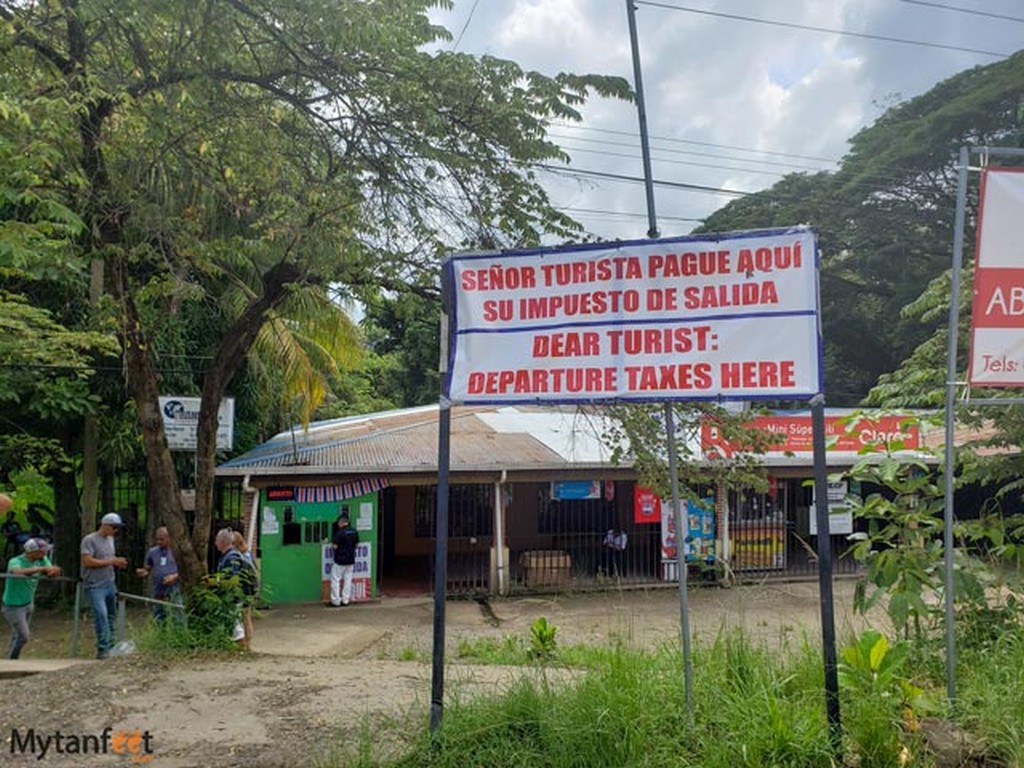 crossing-the-nicaragua-and-costa-rican-border-the-costa-rica-exit-tax-office_1024